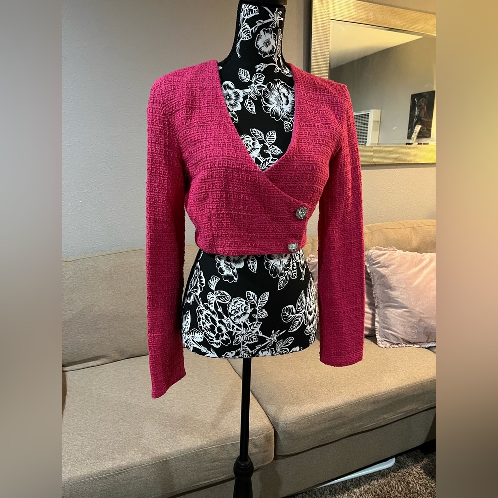 Zara crop blazer. Pink in color. Size medium.
